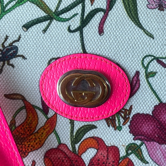 Authentic Gucci Flora Tote in fluorescent pink leather and print canvas - Picture 11 of 17